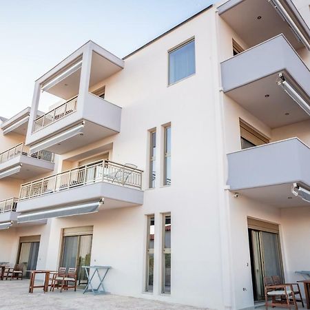 Royalty Suites Loft Nikiti  Luaran gambar
