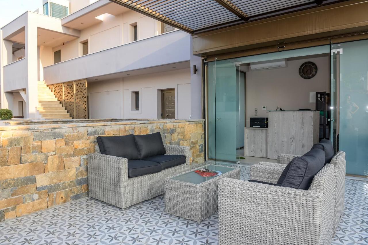 Royalty Suites Loft Nikiti  Luaran gambar
