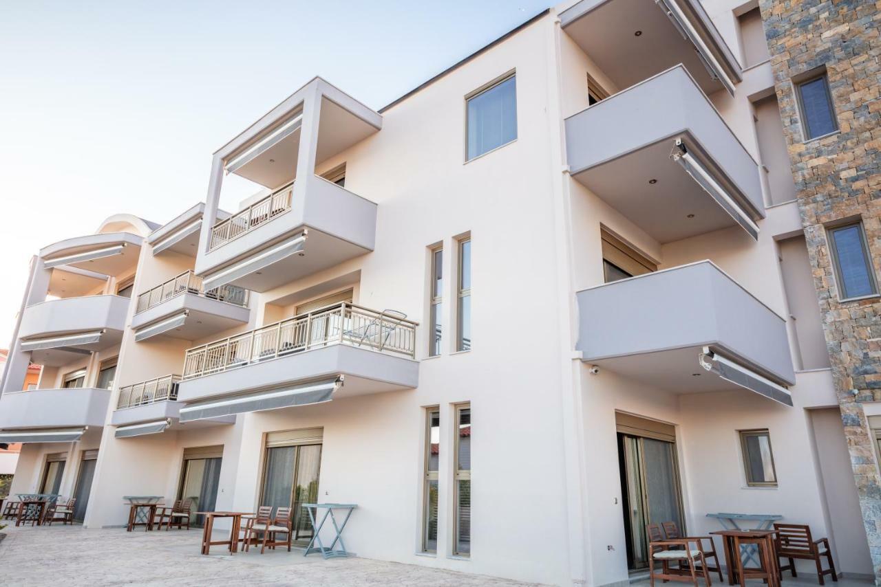 Royalty Suites Loft Nikiti  Luaran gambar