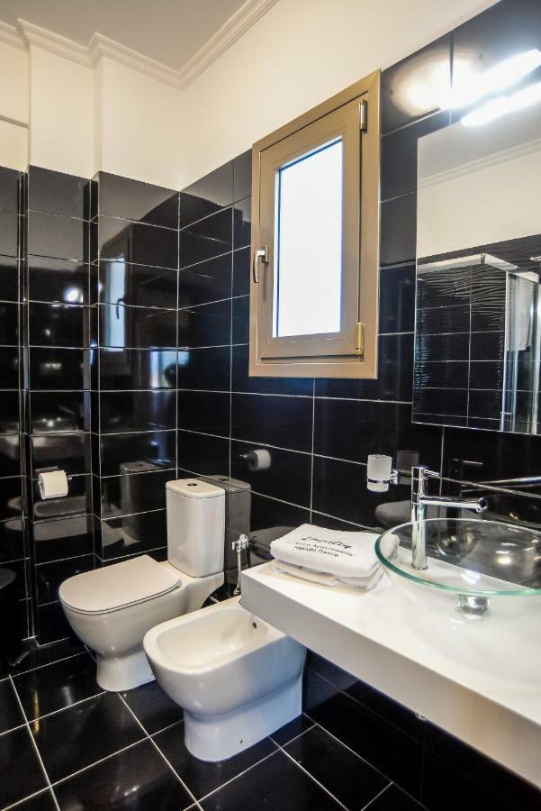 Royalty Suites Loft Nikiti  Luaran gambar